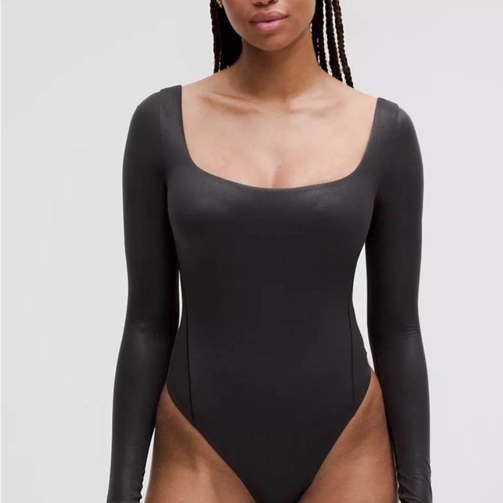lululemon athletica Black shine Wundermost Long Sleeve Bodysuit